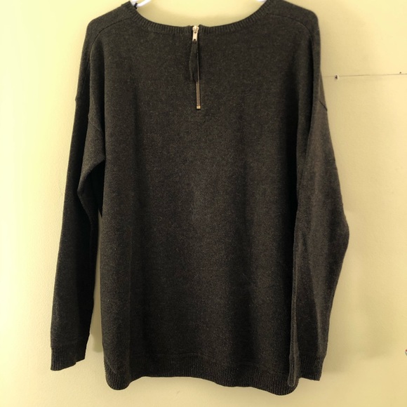 H&M Sweater - Picture 2 of 3